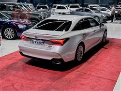 تويوتا أفالون